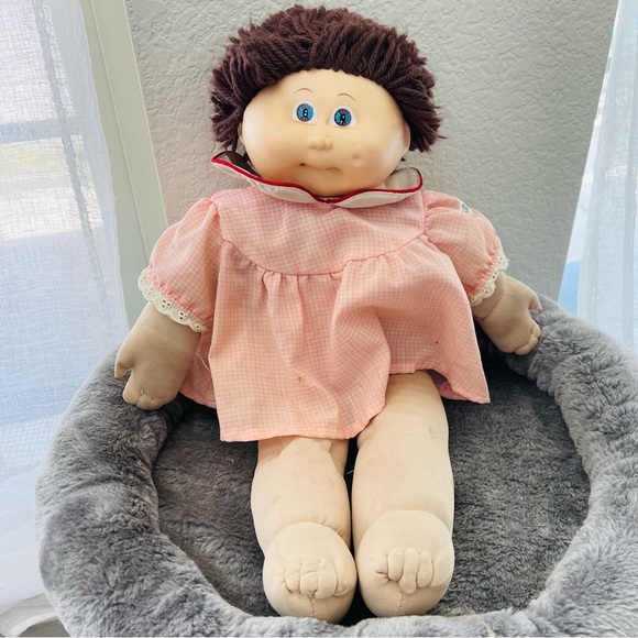 Poupée Vintage Cabbage Patch Kids - Fille Aux Cheveux Blonds Longs Tressés - Yeux Verts - 43 Cm